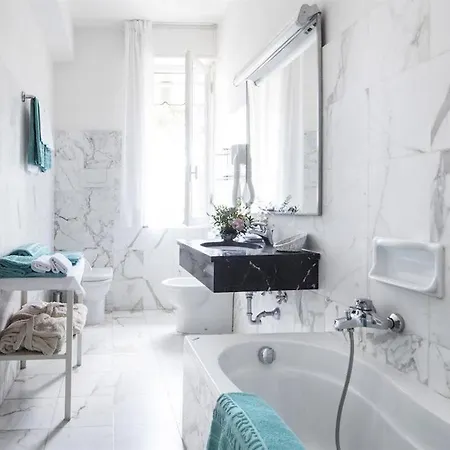 President - Vintage In Centro