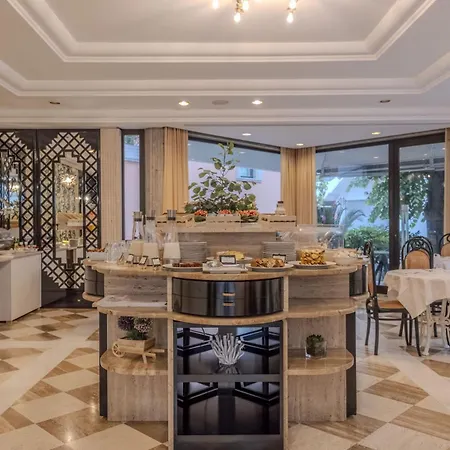 President - Vintage In Centro 4* Риччоне