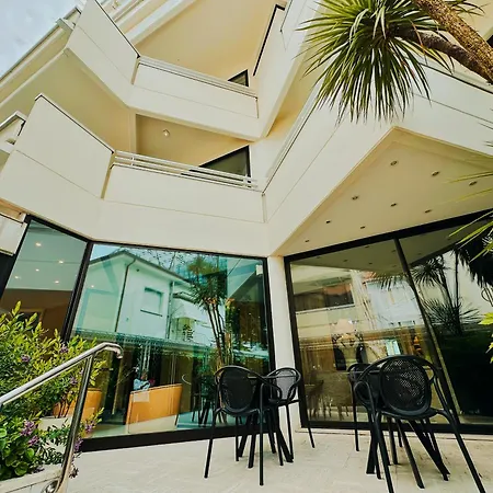 Отель President - Vintage In Centro 4*