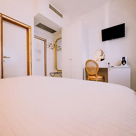 President - Vintage In Centro Hotel 4*