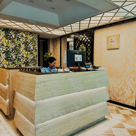 President - Vintage In Centro 4* 里乔内