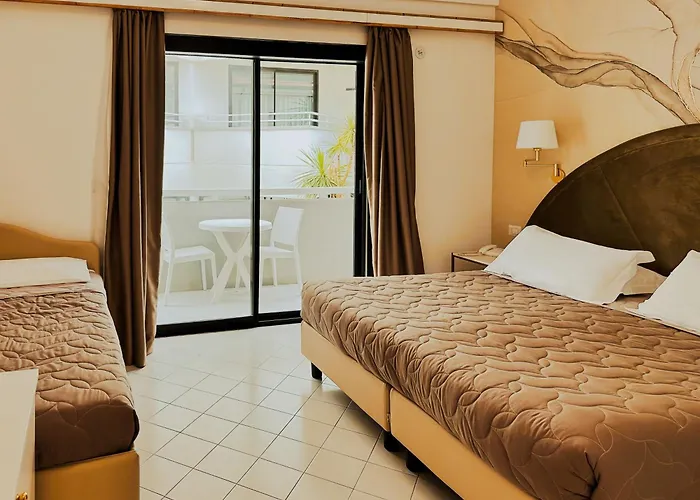 President - Vintage In Centro 4*