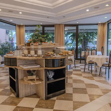 President - Vintage In Centro