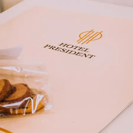 Otel President - Vintage In Centro Riccione