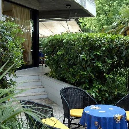 فندق President - Vintage In Centro 4*