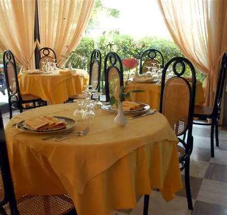 President - Vintage In Centro Riccione