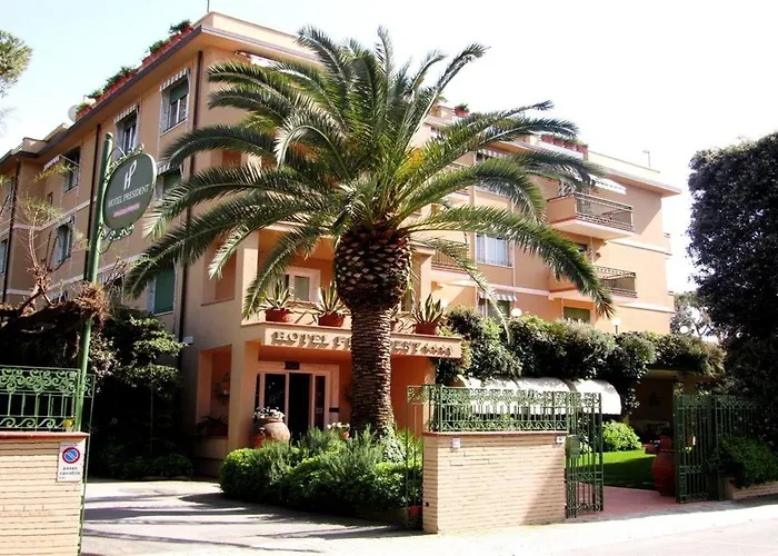 President - Vintage In Centro 4*