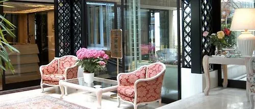 Hotel President - Vintage In Centro Riccione