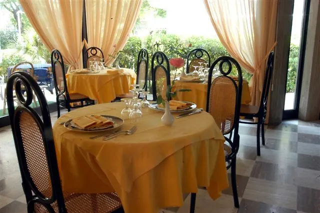 President - Vintage In Centro Riccione